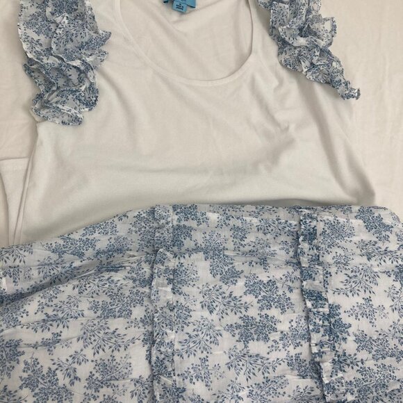 NWOT CeCe Double Ruffle Sleeve Top - Picture 3 of 7